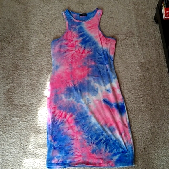 Dress - Picture 1 of 1